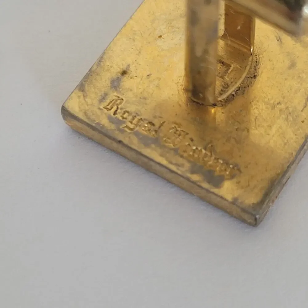 Royal Windsor Gold Tone Logo Cufflinks Vintage Square Retro Designer Bullet